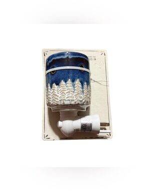 Red Shed Ceramic Tree Plug-in Wax Warmer by Red Shed Blue Pine